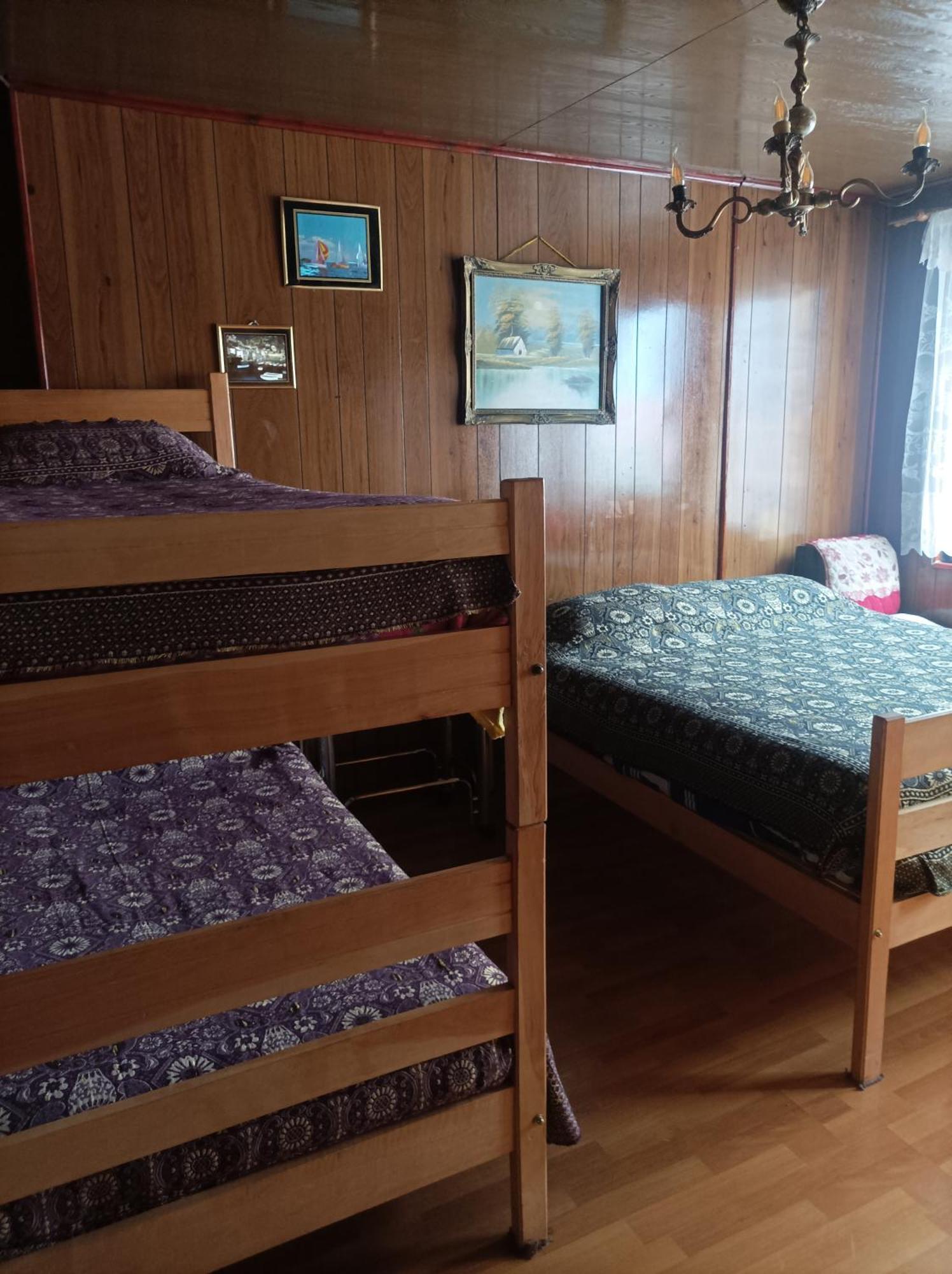 Alojamiento Familiar Rey Bed & Breakfast Punta Arenas Exterior photo