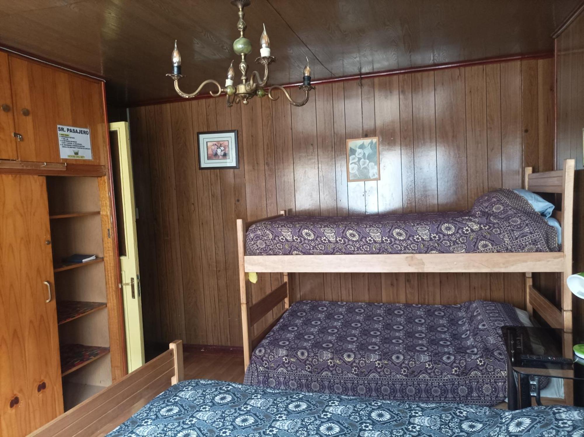 Alojamiento Familiar Rey Bed & Breakfast Punta Arenas Exterior photo
